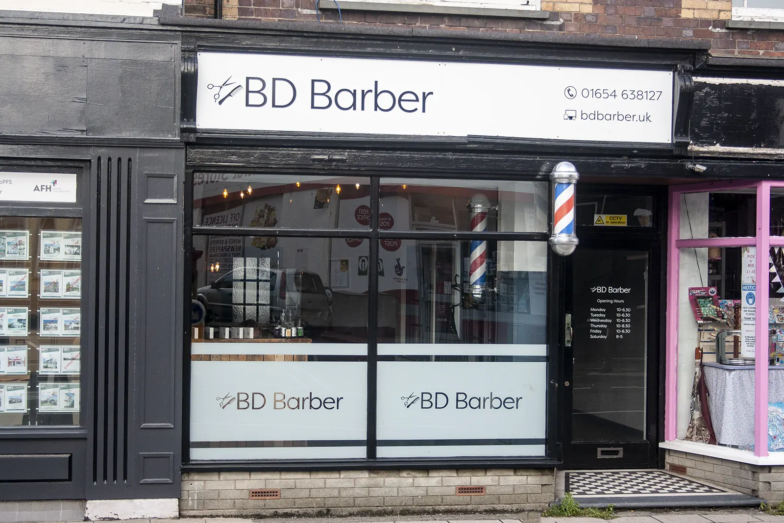 BD Barber Signage